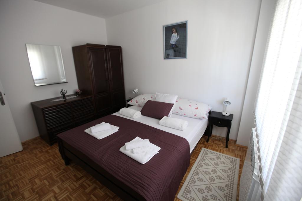 Apartments Lovori-Lorbe เทรบินเย ภายนอก รูปภาพ