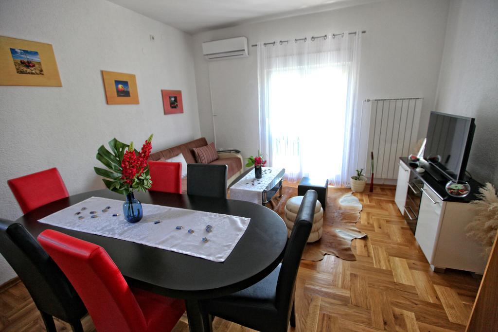 Apartments Lovori-Lorbe เทรบินเย ภายนอก รูปภาพ